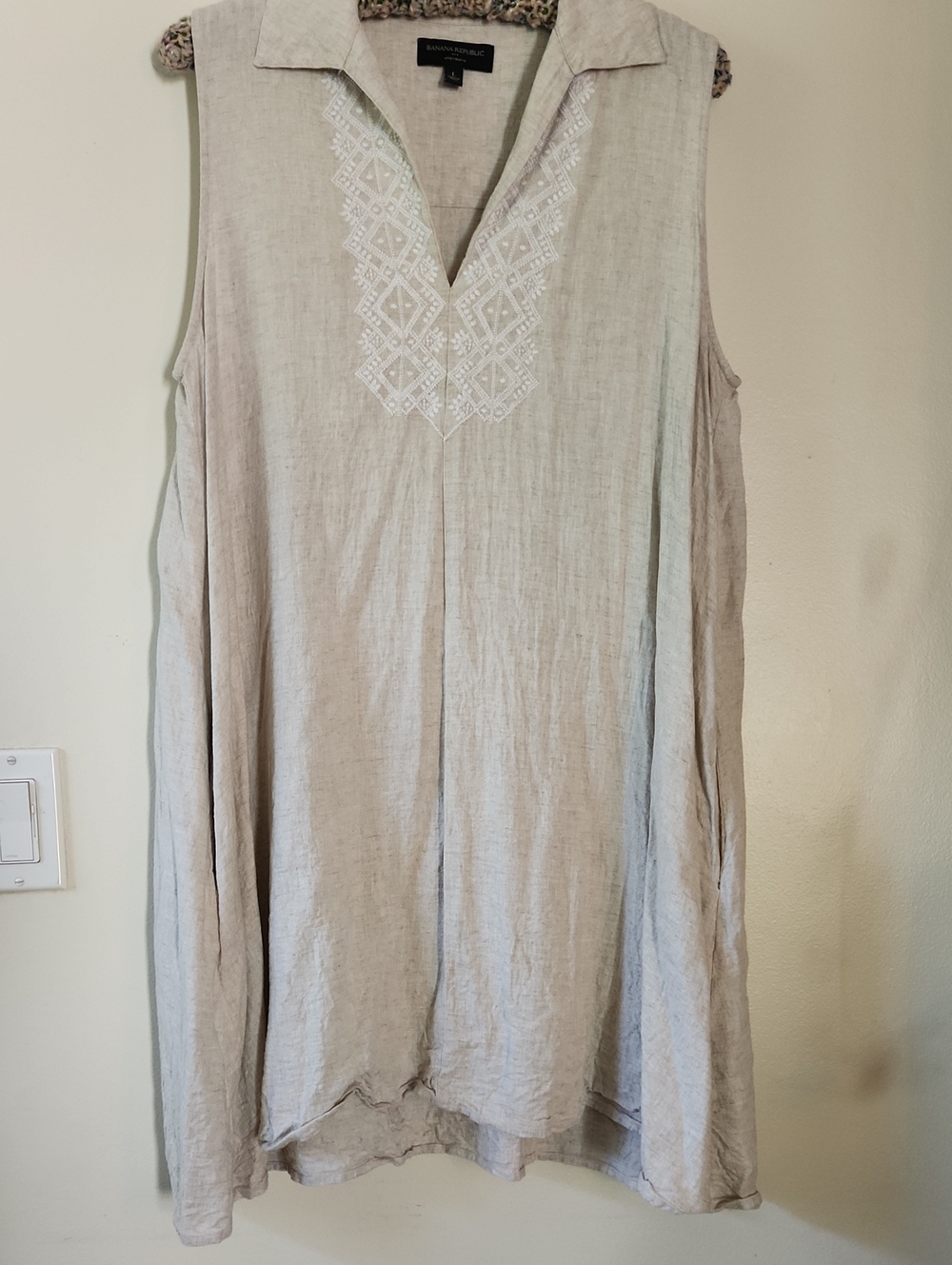 Banana Republic Linen Sleeveless Dress in Light Beige with White Embroidery